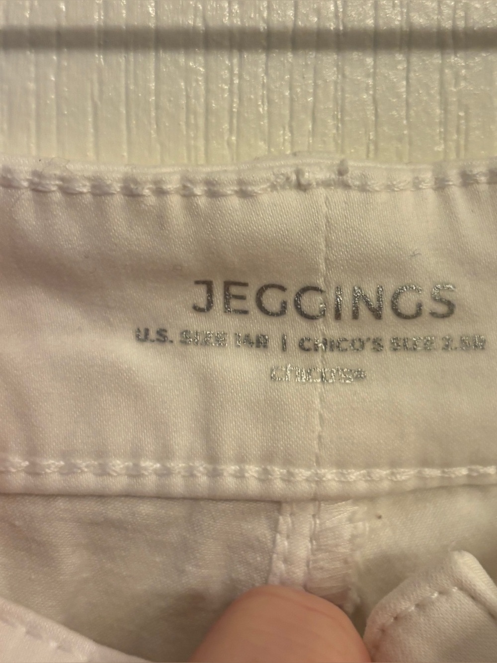 Chico’s White Soft White Jegging ~ Women’s 12/14 & Chico’s Size 2.5 - Picture 12 of 12